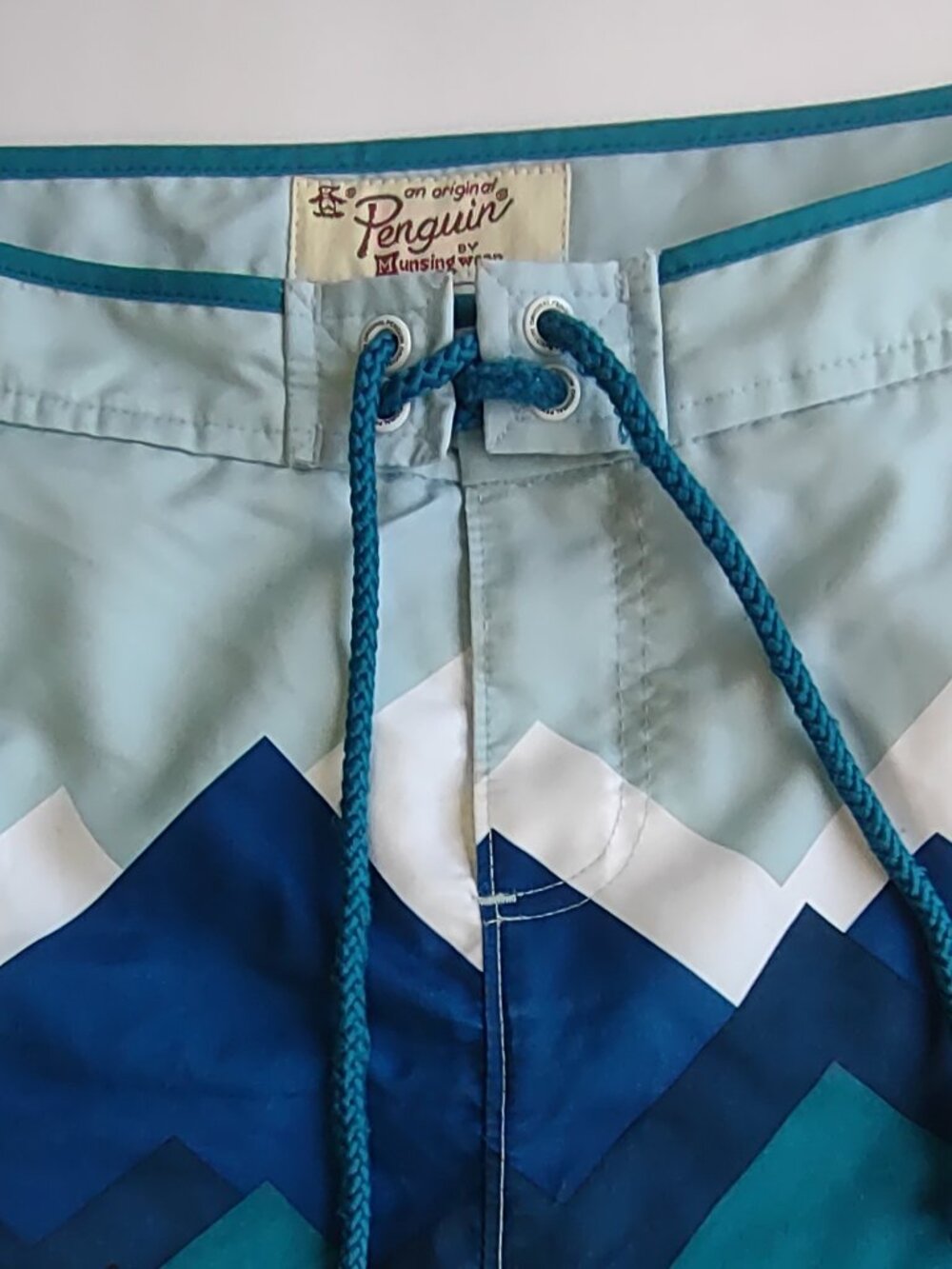 Original Penquin Men's Swim Trunks Briefs Size 34 Retro Euro LSummer Resort - Picture 7 of 9